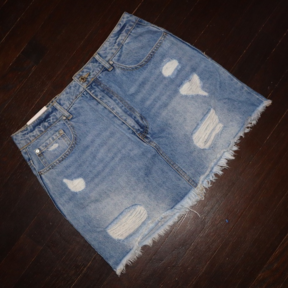 XXI Mini Skirt